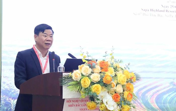 PGS.TS. Nguyễn Công Long - Chủ tịch Hội Nội soi tiêu hóa can thiệp Việt Nam phát biểu khai mạc hội nghị.