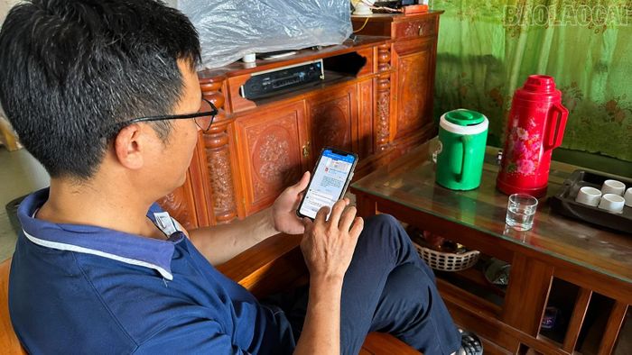 Ông Đinh Minh Vương - Trưởng thôn Làng Mới đăng thông tin về tình hình mưa bão lên nhóm Zalo của thôn.