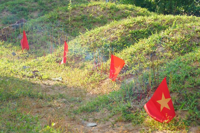 Trên mỗi phần đất quê hương là cả niềm kiêu hãnh của tuổi trẻ.