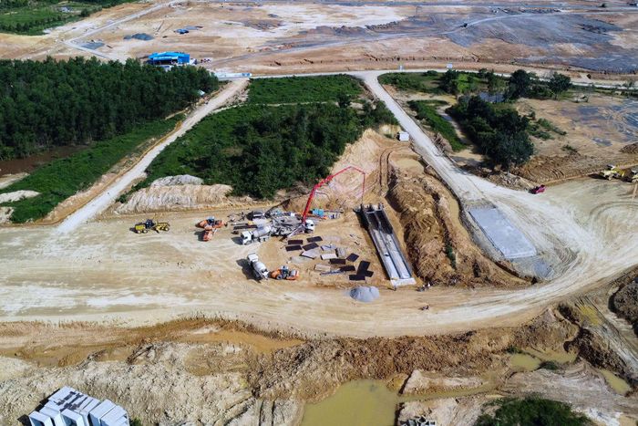 Công ty TNHH Tập đoàn Sơn Hải tập trung thi công tại những khu vực đã được bàn giao mặt bằng của cao tốc Tân Phú - Bảo Lộc