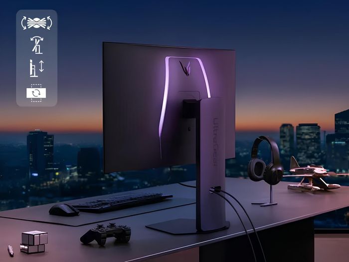 LG 32GX870A trong không gian trải nghiệm thực tế.