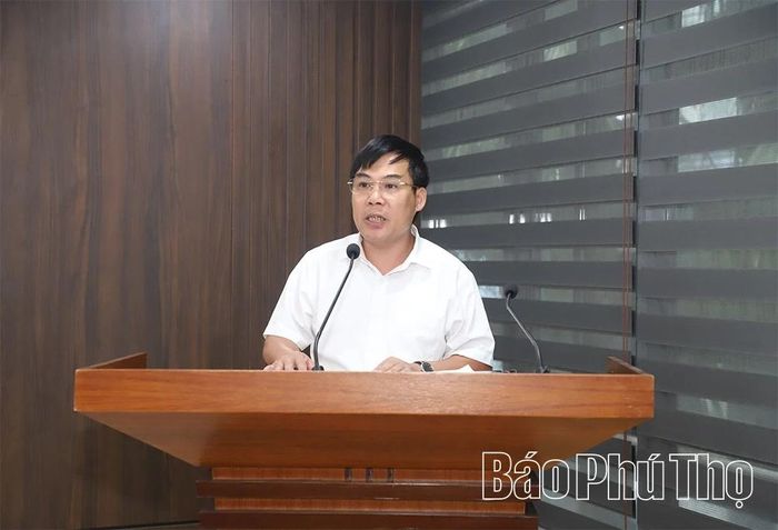 Đồng chí Nguyễn Bình Khiêm - Phó Giám đốc Sở Khoa học và Công nghệ phát biểu khai mạc hội nghị.