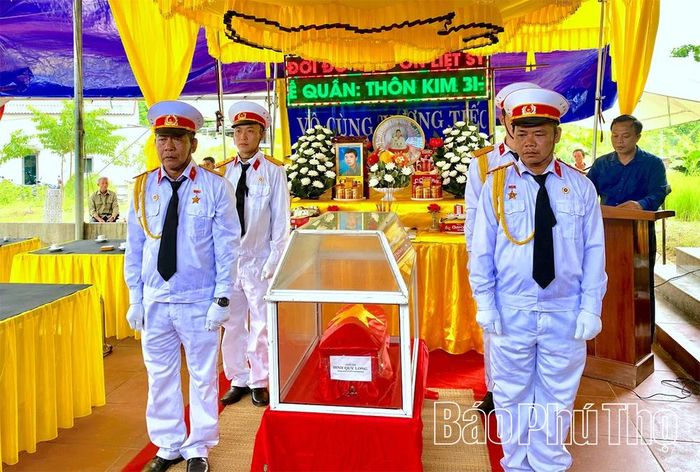 Lễ đón nhận, truy điệu và an táng hài cốt Liệt sĩ Đinh Công Lương được tổ chức trọng thể, trang nghiêm theo đúng quy định.