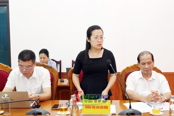 Lãnh đạo Sở Tài chính phát biểu tại hội nghị. 