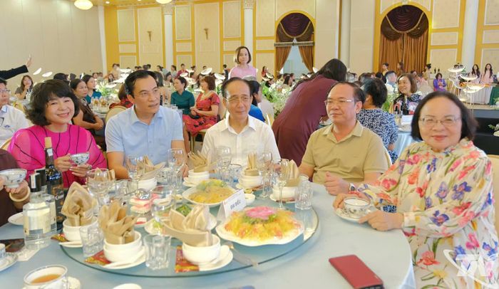 Các đại biểu tham dự Gala.