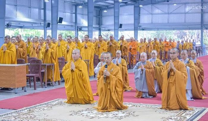 Thượng tọa Thích Phước Lượng tri ân đến chư tôn đức Ban Trị sự Phật giáo TP.HCM