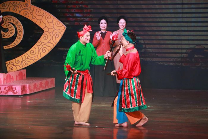 Chương trình do các nghệ sĩ Nhà hát Chèo Hà Nội biểu diễn dưới sự dàn dựng của đạo diễn, NSND Nguyễn Tiến Dũng (Ảnh: BTC).