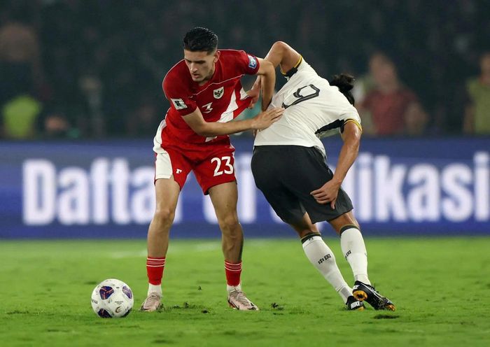 Justin Hubner là ngôi sao sáng nơi hàng phòng ngự tuyển Indonesia. 
