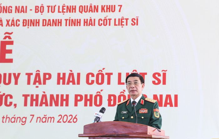 Phó Thủ tướng, Bộ trưởng Bộ Quốc phòng, Đại tướng Phan Văn Giang phát biểu tại buổi lễ. Ảnh: Văn Dũng
