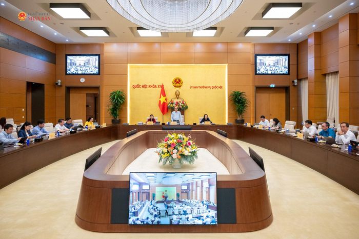 Toàn cảnh phiên họp. Ảnh: Phạm Thắng