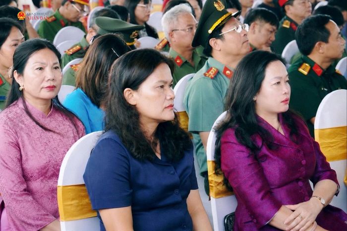 Các đại biểu tham dự chương trình