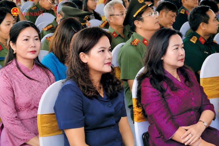 Các đại biểu tham dự chương trình