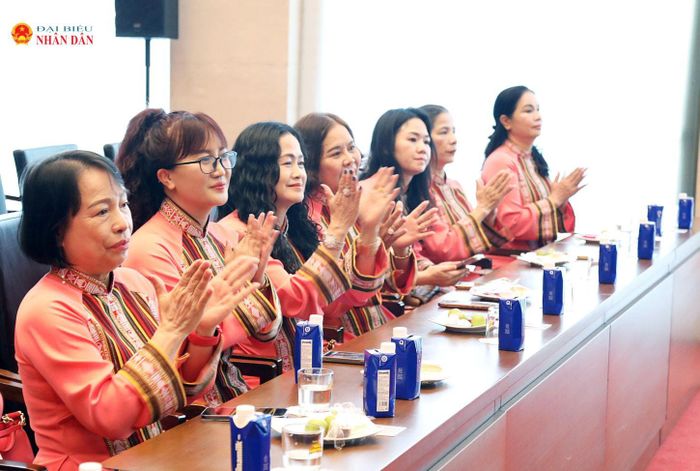 Các đại biểu tham dự buổi gặp mặt