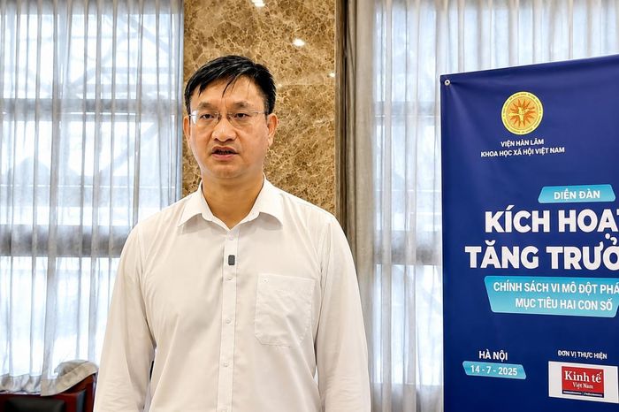 TS. Phạm Anh Tuấn, Phó Viện trưởng Viện Kinh tế Việt Nam và Thế giới