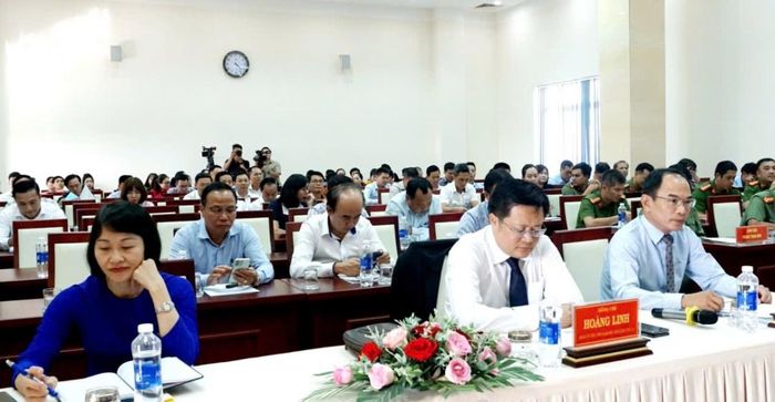 Các đại biểu tham dự buổi lễ ký kết