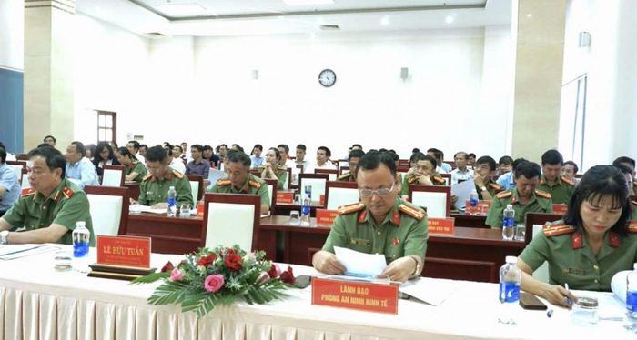 Các đại biểu tham dự buổi lễ ký kết