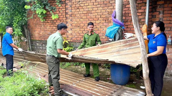 Việc làm thiết thực, ý nghĩa của đoàn viên Công an xã và đoàn thanh niên xã đã thể hiện tình cảm, lòng tri ân sâu sắc của thế hệ hôm nay đối với các Anh hùng Liệt sĩ đã anh dũng hy sinh vì độc lập, tự do của Tổ quốc.
