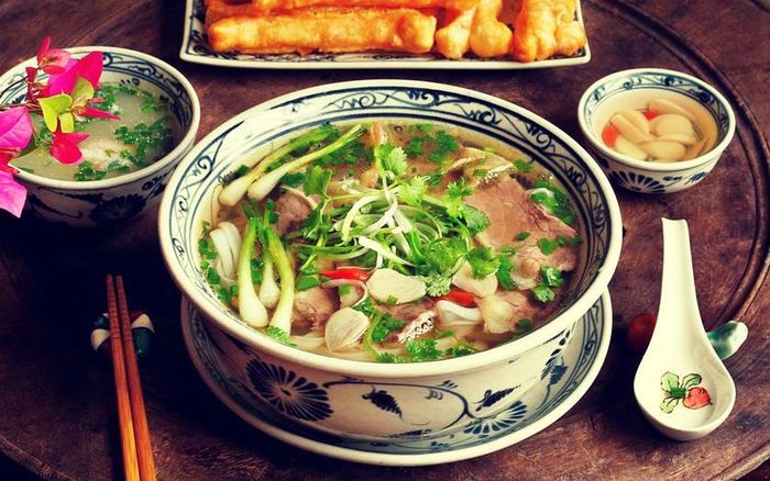 Hình ảnh của Phở Hà Nội luôn gợi lên nét truyền thống, chiều sâu văn hóa và ẩm thực của Hà Nội.
