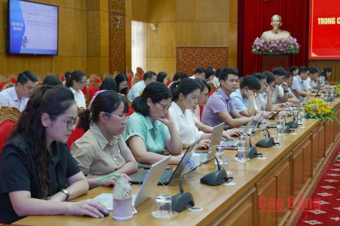 Các học viên dự hội nghị tập huấn.