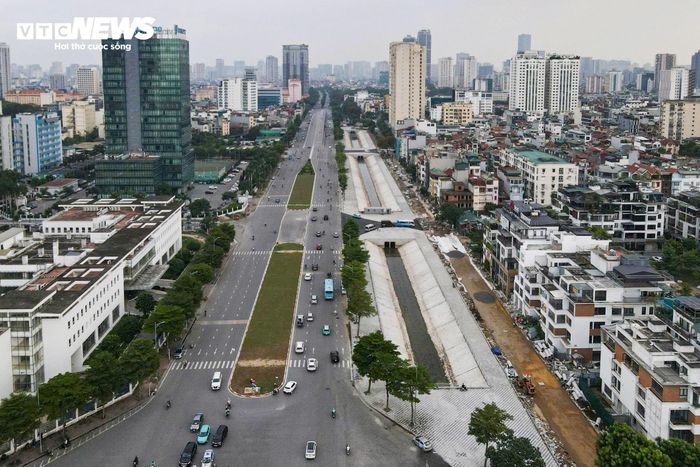 Đường Xuân Tảo, thuộc phường Nghĩa Đô (Hà Nội), là một trong những trục giao thông quan trọng, kết nối khu Ngoại giao đoàn với đường Hoàng Quốc Việt.