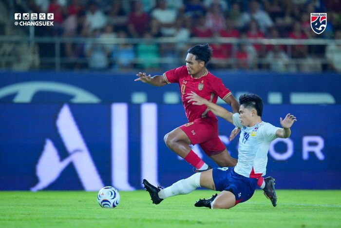 Lào đấu với Thái Lan ở bảng B ASEAN Cup 2026. (Ảnh: FAT)