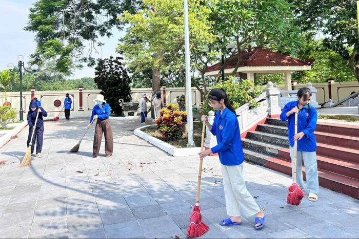 Nhiều hoạt động tri ân của tuổi trẻ Thủ đô đang diễn ra trên khắp địa bàn thành phố. Ảnh: Cơ sở