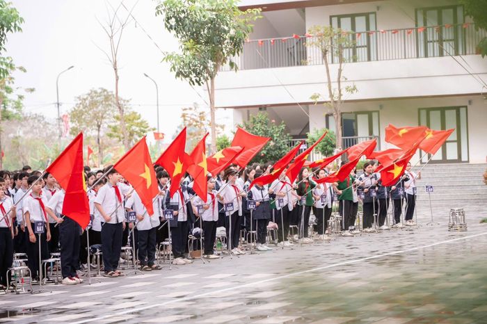 Thông tư tinh gọn hệ thống tiêu chí theo hướng tập trung vào các nội dung cốt lõi của Luật Giáo dục. Ảnh: NK