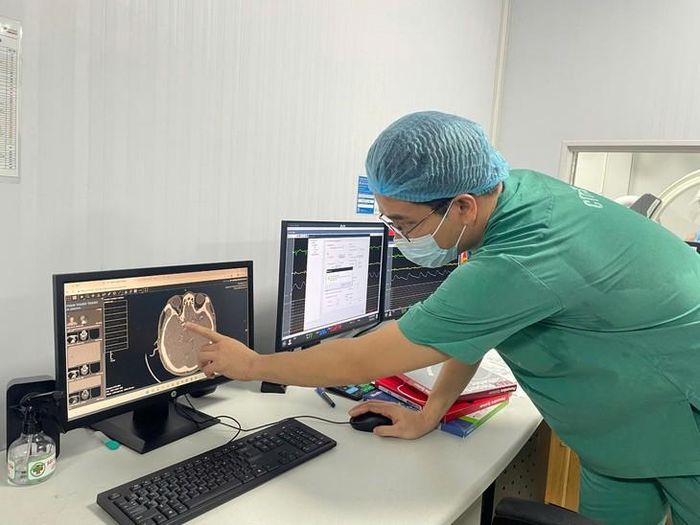 Sự hỗ trợ chặt chẽ của các đơn vị y tế tuyến trên trong quá trình triển khai. Ảnh: BVCC.
