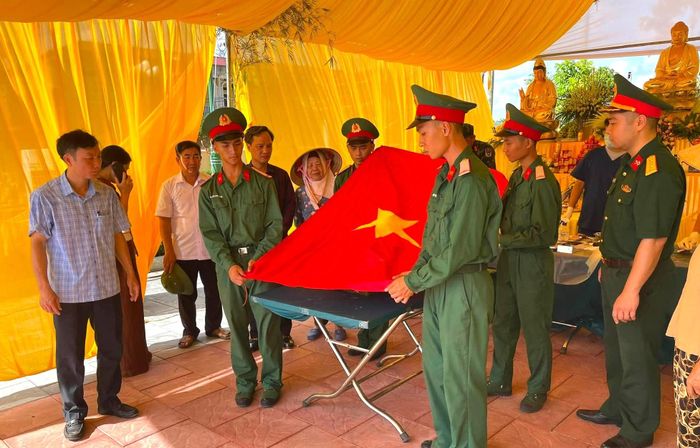 "Chiến dịch 500 ngày đêm" giúp nhiều liệt sĩ vô danh xác định được danh tính, quê quán và trở về bên vòng tay yêu thương của người thân, gia đình. Ảnh: Xuân Minh.