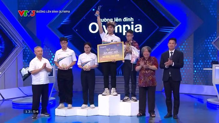 Quang Minh chính là chủ nhân của vòng nguyệt quế Quý 3 với tổng số điểm là 225 điểm.