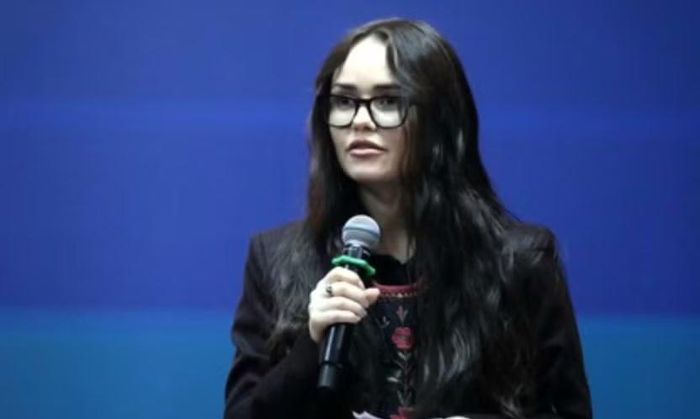 Mẫu thử nghiệm đầu tiên được lắp ráp trong gara vào đầu năm 2023. Chỉ 3 tuần sau, công ty sản xuất thêm 7 chiếc.