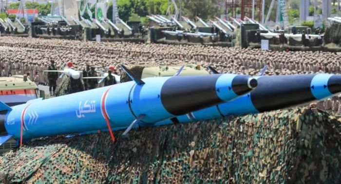 Một số mẫu tên lửa hành trình khác như Sayyad và Quds Z-0 được cho là có tầm bắn trên 800 km.