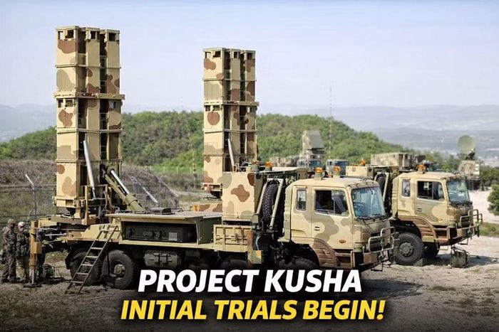 Theo tổ chức biên chế đã được phê duyệt, mỗi khẩu đội Kusha sẽ có 8 bệ phóng, mỗi bệ phóng có 12 tên lửa, đi kèm 2 trạm radar tầm xa 3 tham số (3D) và các radar điều khiển hỏa lực đa chức năng với mảng pha chủ động.