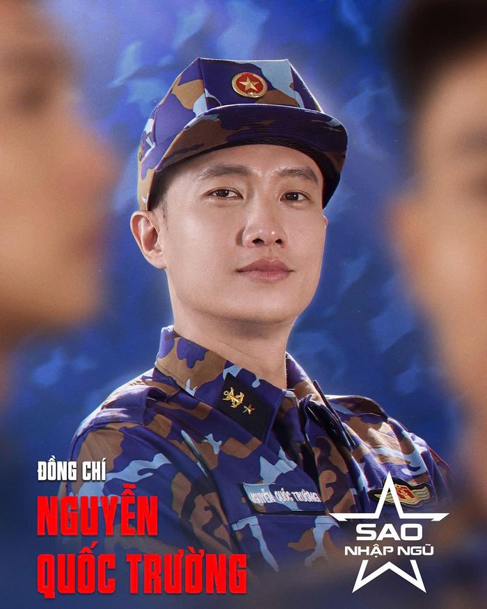 Nổi tiếng qua loạt phim truyền hình và điện ảnh ăn khách, Quốc Trường (Nguyễn Quốc Trường) thường xuất hiện với hình ảnh nam thần lịch lãm. Anh tự tin bản thân có thể phát huy sự bền bỉ, nhưng chỉ chấm mình 6/10 điểm sinh tồn vì rất khó ngủ. Nam diễn viên cho biết Sao nhập ngũ là trải nghiệm anh đã mong muốn thực hiện từ rất lâu trước đó "để có cơ hội hiểu hơn về cuộc sống quân ngũ, quá trình huấn luyện và những thử thách mà người lính phải trải qua". Ảnh: BTC.