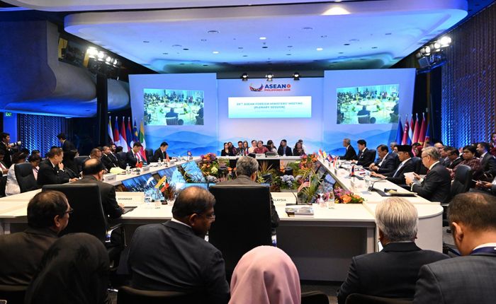  Toàn cảnh phiên họp toàn thể của Hội nghị Bộ trưởng Ngoại giao ASEAN lần thứ 59. Ảnh: Bộ Ngoại giao. 