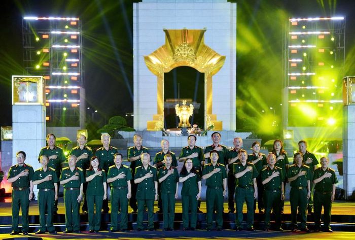 "Sao sáng dẫn đường" sẽ có sự xuất hiện của các cựu chiến binh trên sân khấu chương trình. Ảnh: BTC