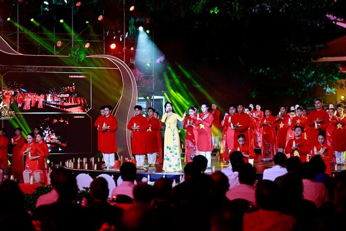 Chương trình cầu truyền hình tại Công viên Lê Thị Riêng, Thành phố Hồ Chí Minh. Ảnh: Doãn Tấn - TTXVN
