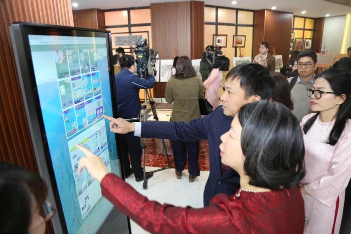 Hệ thống media tra cứu tư liệu được giới thiệu trong dịp khai trương Trung tâm trưng bày của Cục Văn thư và Lưu trữ Nhà nước vào đầu năm 2026