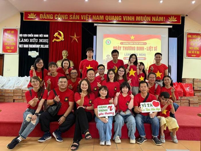 Nhóm thiện nguyện "Vì ta có tâm hồn đẹp".