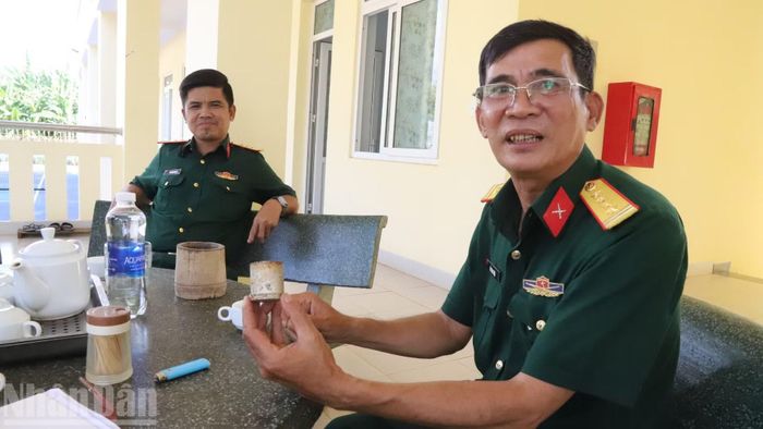 Đại tá Đỗ Văn Thiệu, Chính trị viên Đội K51 còn tìm được một vỏ đạn M79, trên thân vỏ đạn ghi dòng chữ: "Quân đưa em về thế giới bên kia" đến nay vẫn chưa giải mã được ý nghĩa của dòng chữ này.