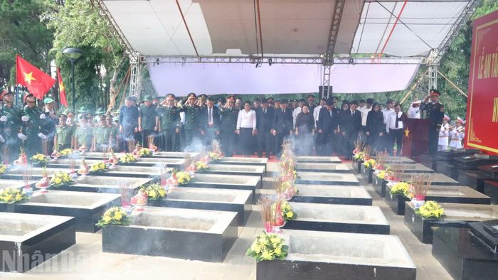 Các hài cốt liệt sĩ quân tình nguyện và chuyên gia Việt Nam hy sinh tại Vương quốc Campuchia được an táng tại Nghĩa trang Liệt sĩ tỉnh Đắk Lắk.