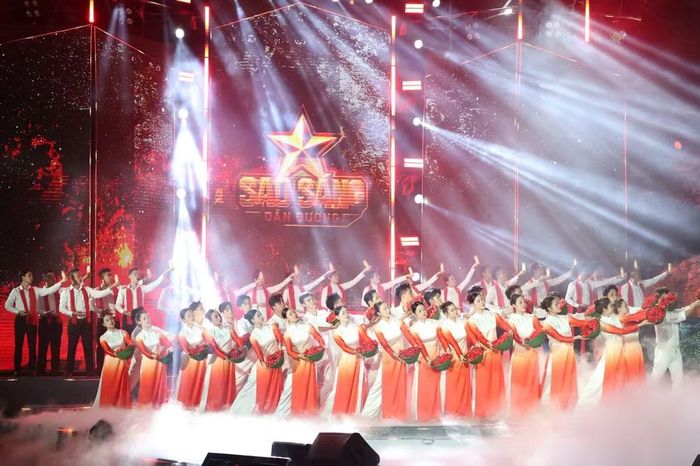 Chương trình nghệ thuật đặc sắc trong chương trình tại điểm cầu Tuyên Quang.