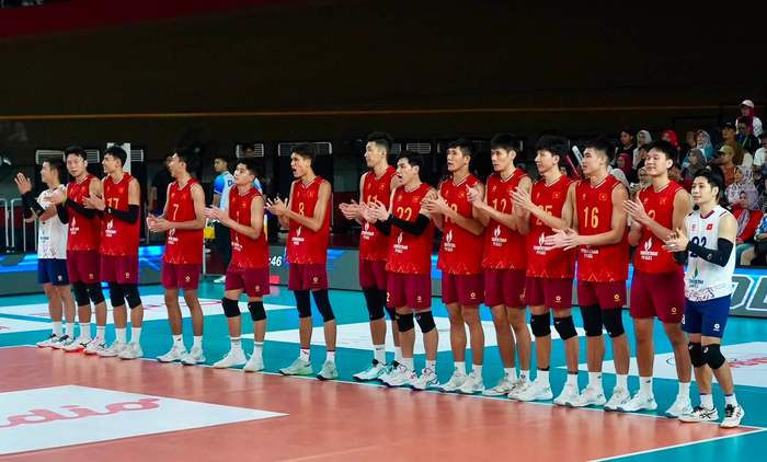 Các thành viên đội tuyển Việt Nam trước trận gặp Thái Lan. Ảnh: Thailand Volleyball Association