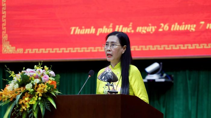 Bà Bùi Thị Quỳnh Vân phát biểu tại hội nghị.