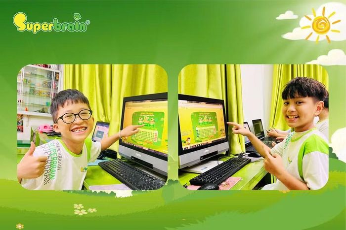 Hoạt động luyện bingo nhận voucher giúp trẻ rèn luyện thói quen tự giác.