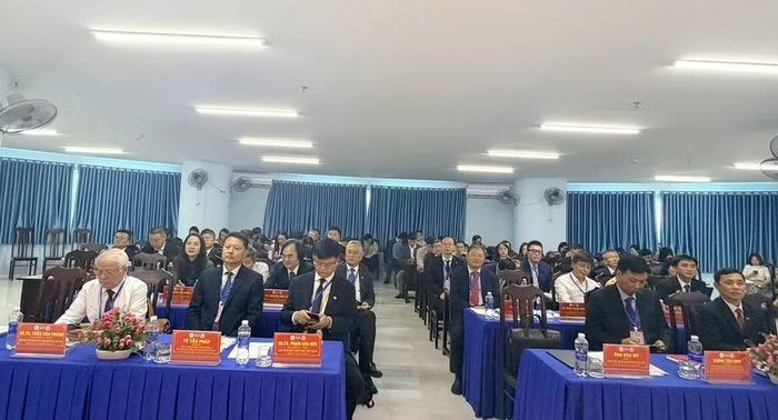 Các đại biểu tham dự hội thảo