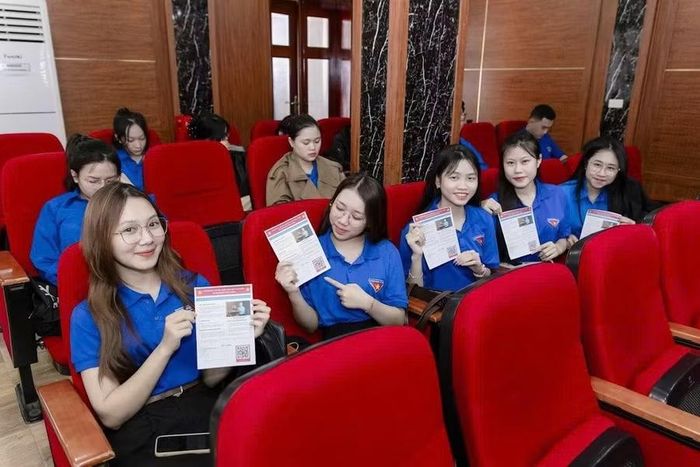 Chung tay xóa bỏ khoảng cách giáo dục giữa các vùng miền thông qua chương trình đào tạo tiếng Anh trực tuyến chất lượng cao.