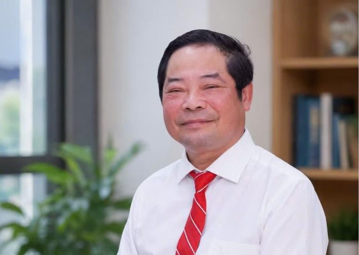 Tiến sĩ Phùng Kim Phú - Hiệu trưởng Trường THPT Hoàng Diệu (TP Cần Thơ).