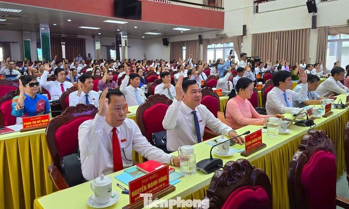 Nghị quyết nhằm thu hút nhân lực trình độ cao về tỉnh Vĩnh Long.