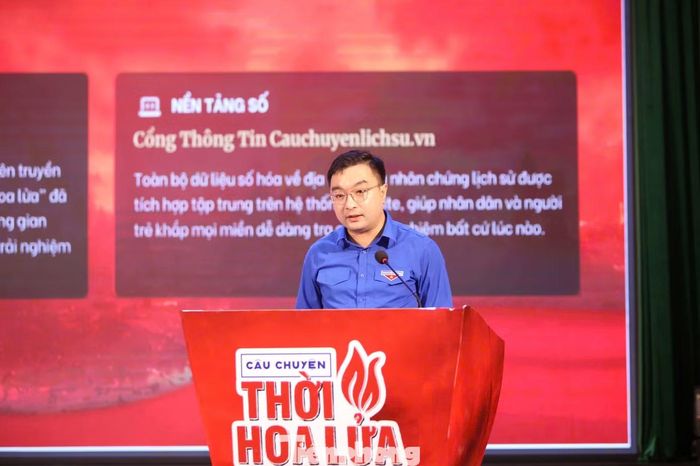 Anh Hồ Phúc Hải - Phó Bí thư thường trực phụ trách Tỉnh Đoàn Nghệ An với tham luận "Phát huy giá trị các địa chỉ đỏ và nhân chứng lịch sử trong lưu giữ, số hóa và lan tỏa “Câu chuyện thời hoa lửa” – Kinh nghiệm từ thực tiễn tỉnh Nghệ An".